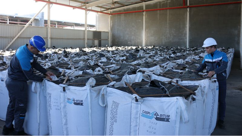 Актауский битумный завод наращивает производство