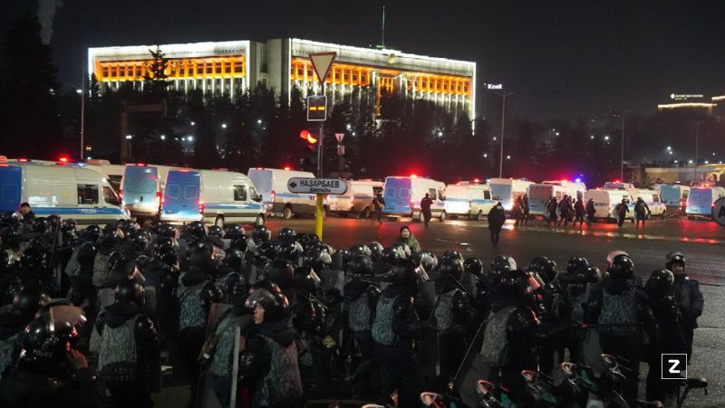 Площадь Республики, разгон митингующих