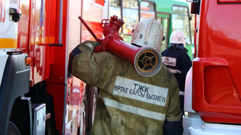 Пожарные В Астане загорелся детский сад