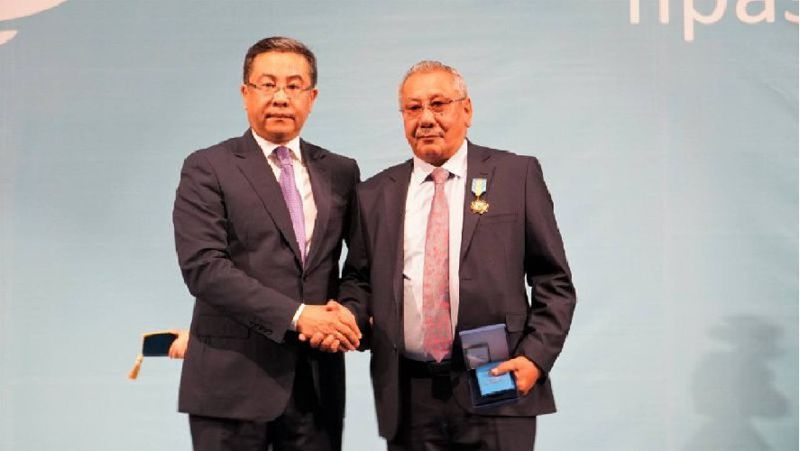 Наградтау рәсімі