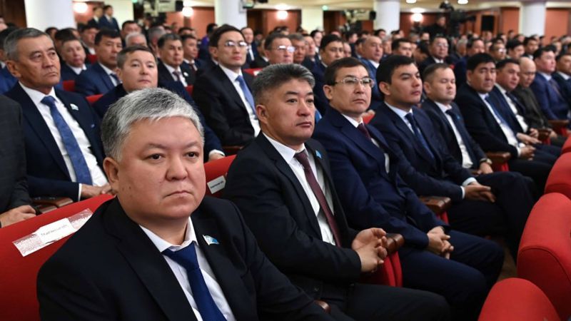 Токаев призвал чиновников быть государственниками-реформаторами