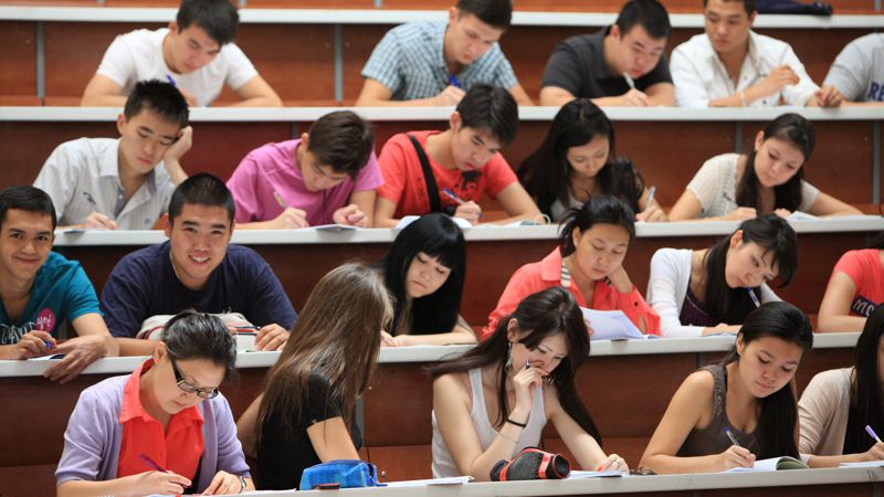В Казахстане проведут срез знаний студентов выпускных курсов