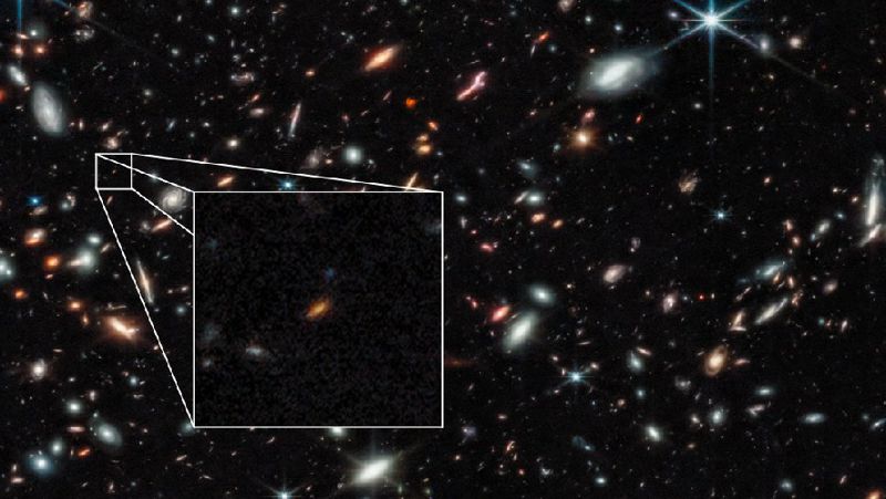 старейшие галактики обнаружил телескоп