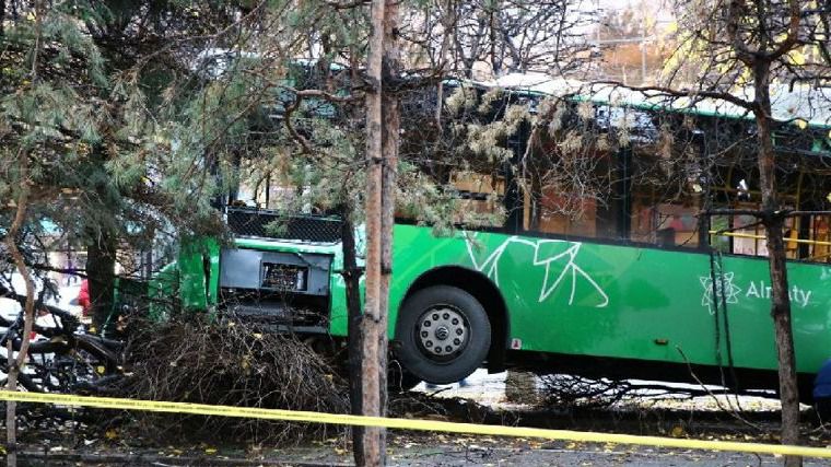 Смертельное ДТП с автобусами в Алматы