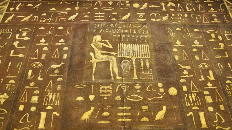 Ученые нашли древние сокровища в затопленном египетском храме