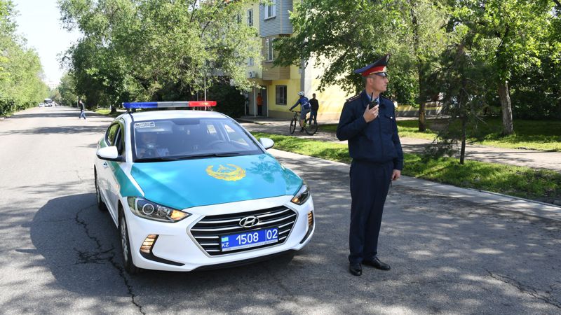 закрытый участок дороги Участок улицы в Астане перекрыт на ремонт