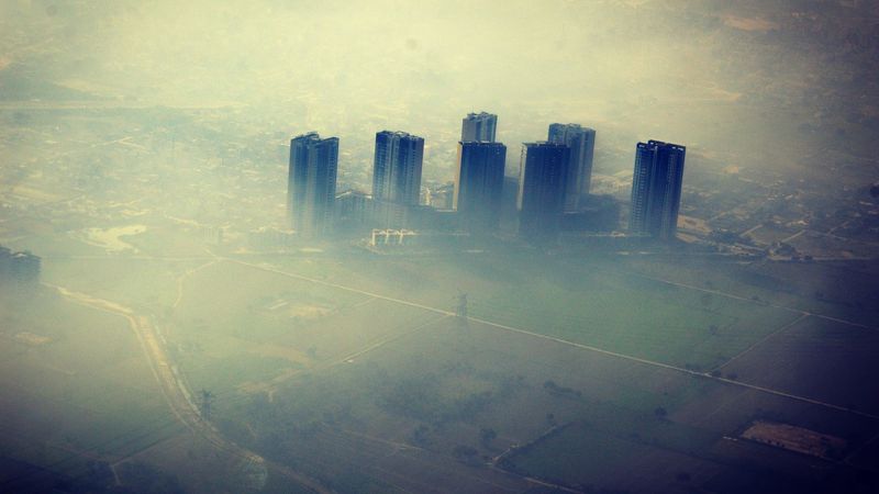 Густой смог накрыл столицу Индии