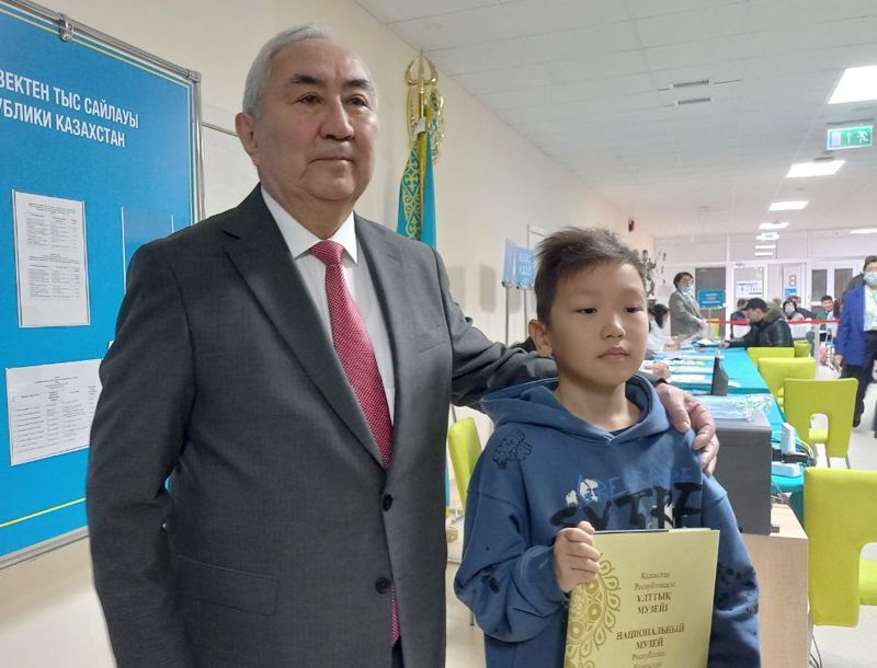Жигули Дайрабаев проголосовал на выборах президента Казахстана