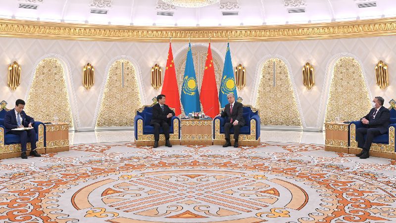 Президент Казахстана, специальный представитель Правительства КНР по делам стран Евразии