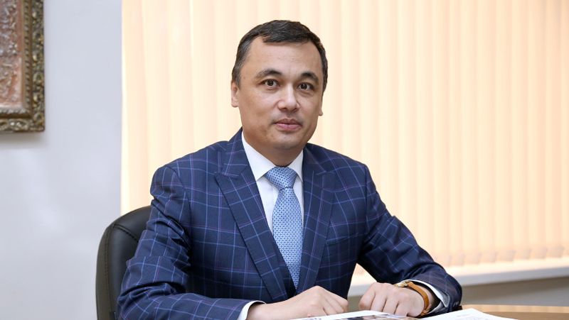 Аскар Умаров Освобожден от должности министра
