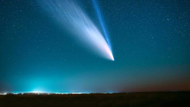 Астрономы рассказали, какие еще кометы можно будет наблюдать до конца сентября