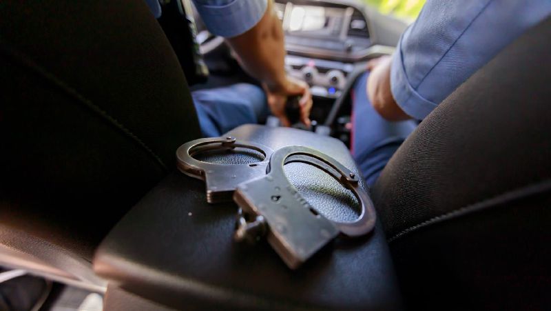 наручники, полиция Алматинская область
