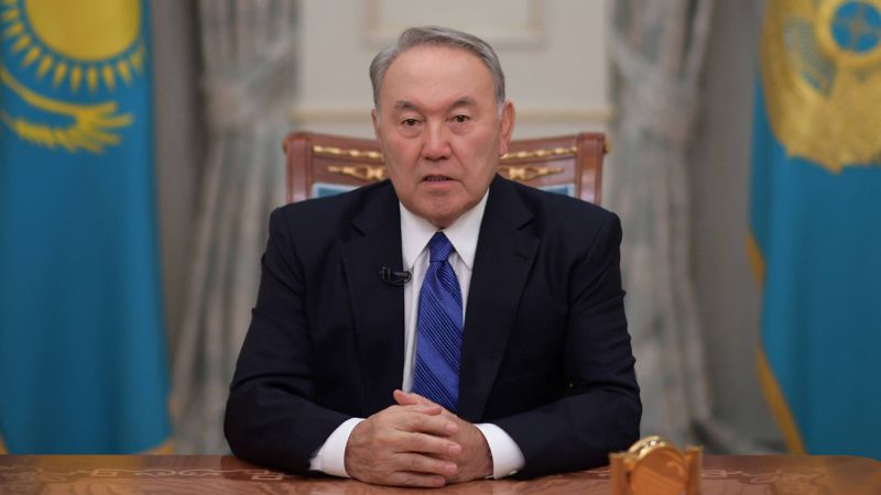 Нурсултан Назарбаев Нужна ли сегодня канцелярия Назарбаева, прокомментировал глава Сената