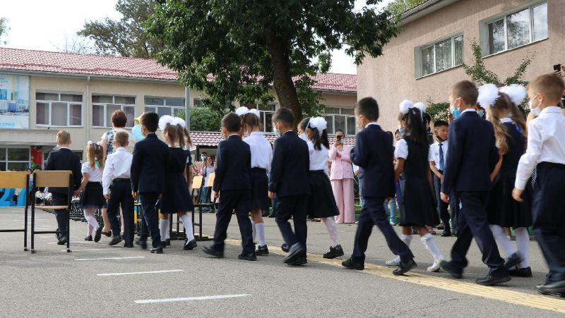 количество школ сократилось за 86 лет в Казахстане