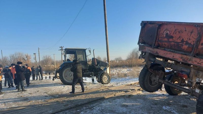 Каратальский район, ДТП с участием трактора и товарного поезда Поезд протаранил трактор в Жетысуской области, погиб мужчина