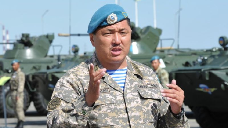 командующий десантно-штурмовыми войсками генерал-майор Алмаз Джумакеев