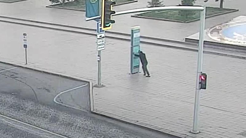 Как в Астане борются с вандалами