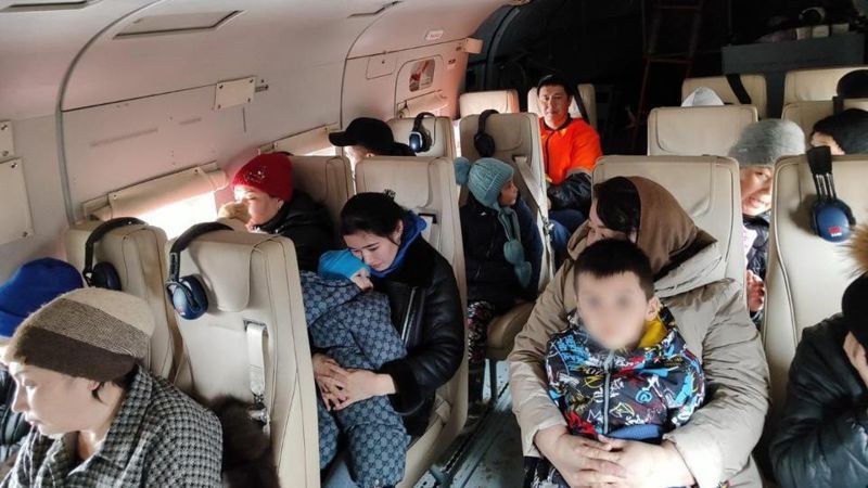 БҚО-да басты жолын су шайған ауылдан 16 адам тікұшақпен эвакуацияланды Төтенше жағдай