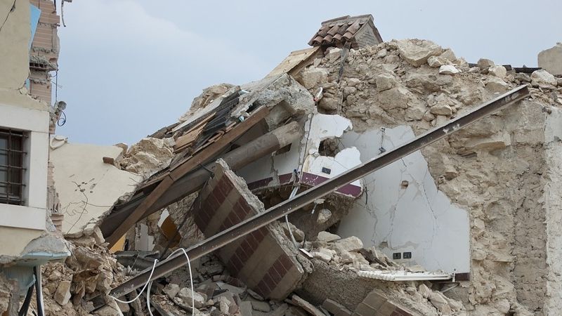 Новое землетрясение в Турции: в провинции Хатай обрушились несколько зданий