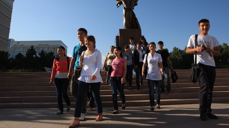 Молодежные трудовые отряды будут создавать в Казахстане
