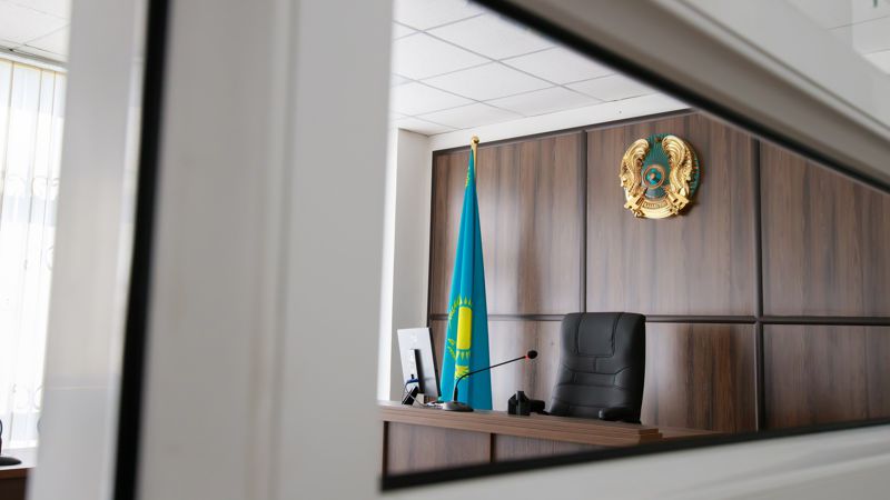Сот Атырауда туристік агенттік директоры бес жылға бас бостандығынан айырылды