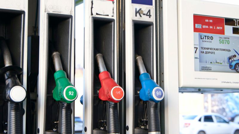 Токаев высказался по поводу повышения цен на бензин и дизтопливо.
