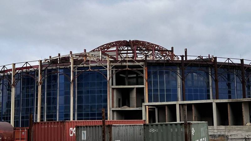 Атыраудағы ғимарат Атырауда концерт залы сүріледі