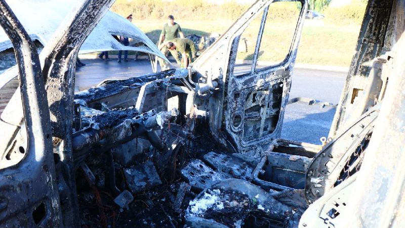 пожарный, сгорело авто на газе 