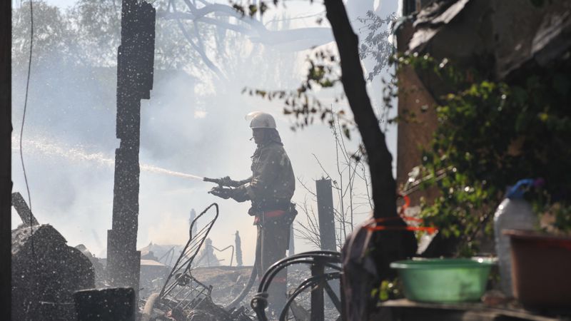 50 человек эвакуировали из-за пожара в Туркестанской области