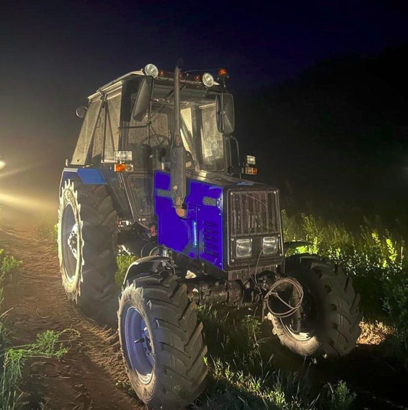 Трактор пропавшего при тушении пожара в , фото - Новости Zakon.kz от 13.06.2023 02:23