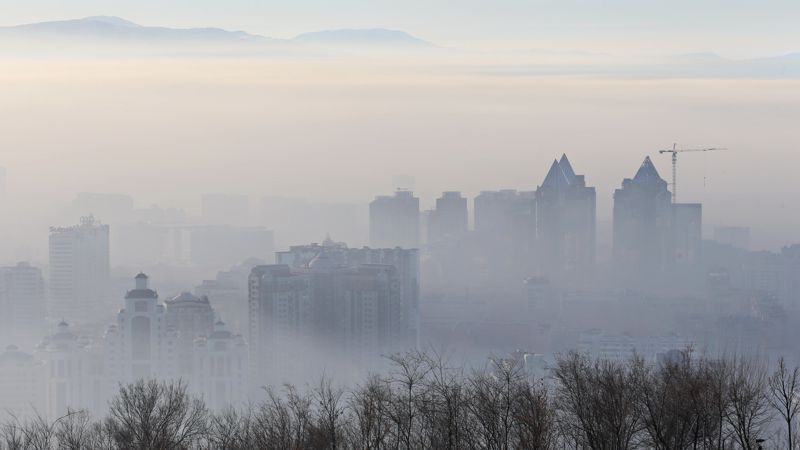 Повышенное загрязнение воздуха зафиксировали в шести городах Казахстана 