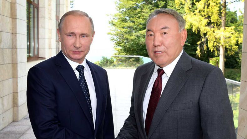 Назарбаев пен Путин Назарбаев, Путин, ота