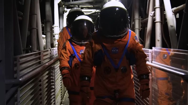 NASA представит команду астронавтов для облета Луны