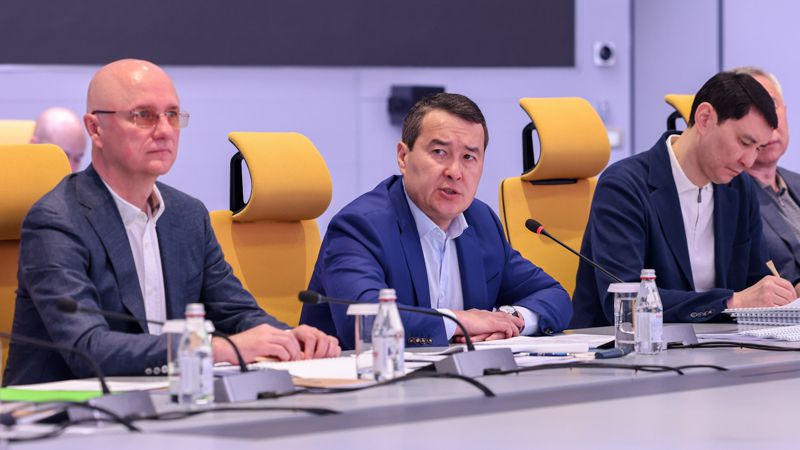 Алихан Смаилов отреагировал на "строительные" жалобы казахстанцев