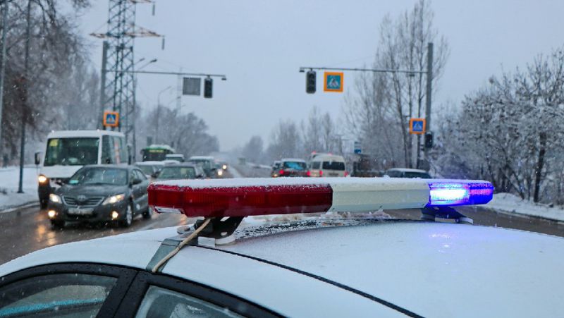 МВД советует казахстанцам скорее "переобуть" авто
