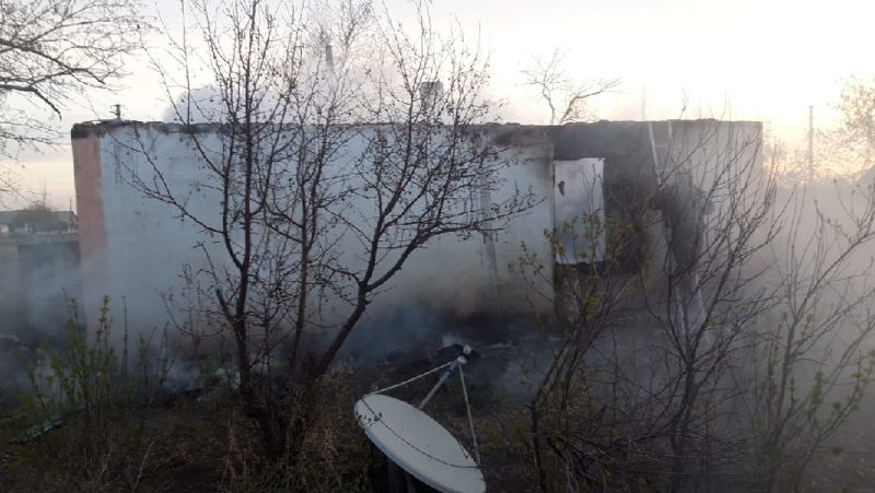 сгоревший дом пожар в селе