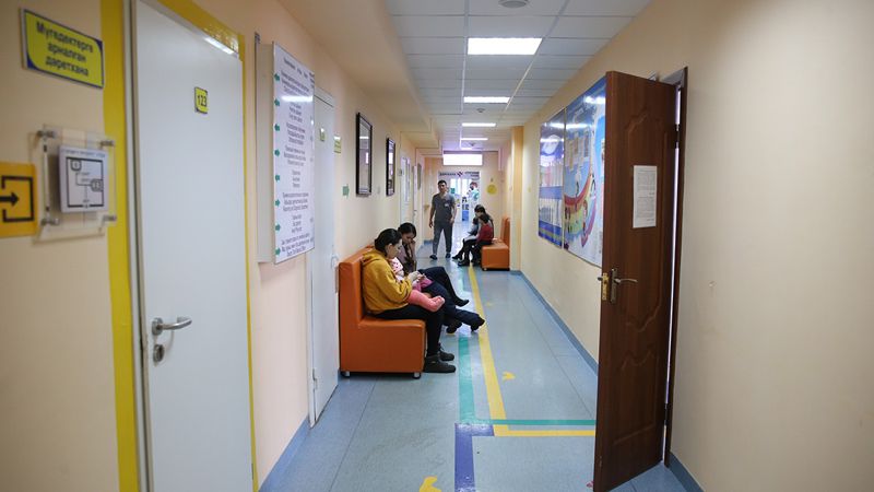 Поликлиника Казахстанцы жалуются на огромные очереди в поликлиниках