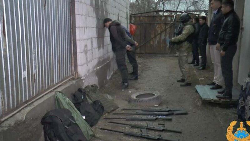 кража оружия, боеприпасов, оружейный магазин в Алматы кража во время беспорядков