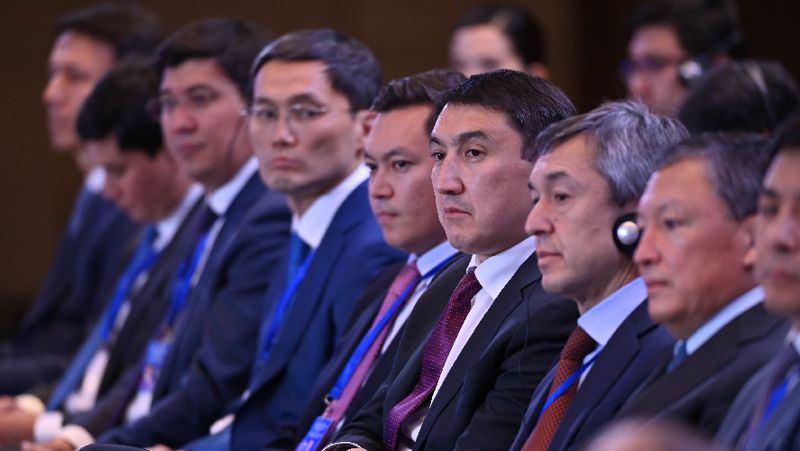 Мирзагалиев, Баталов, Кулибаев на заседании Совета иностранных инвесторов
