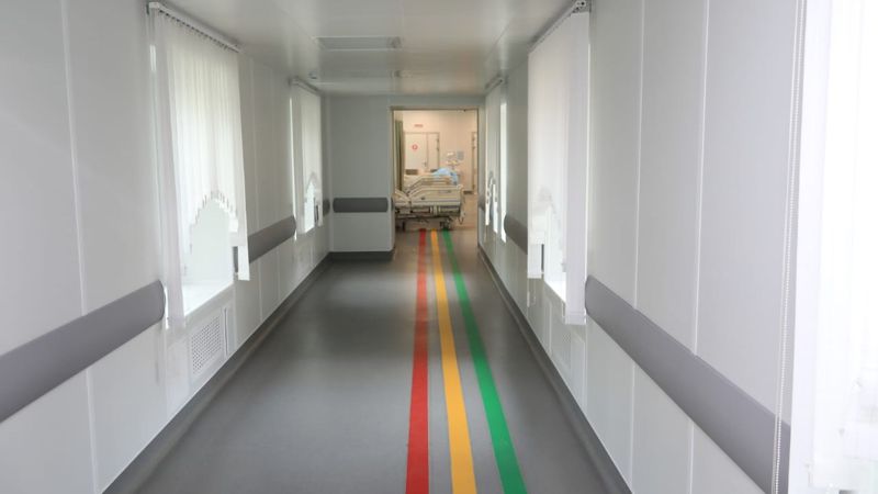 Больница Трехлетнюю девочку ударило током в Аксу - очевидцы рассказали подробности