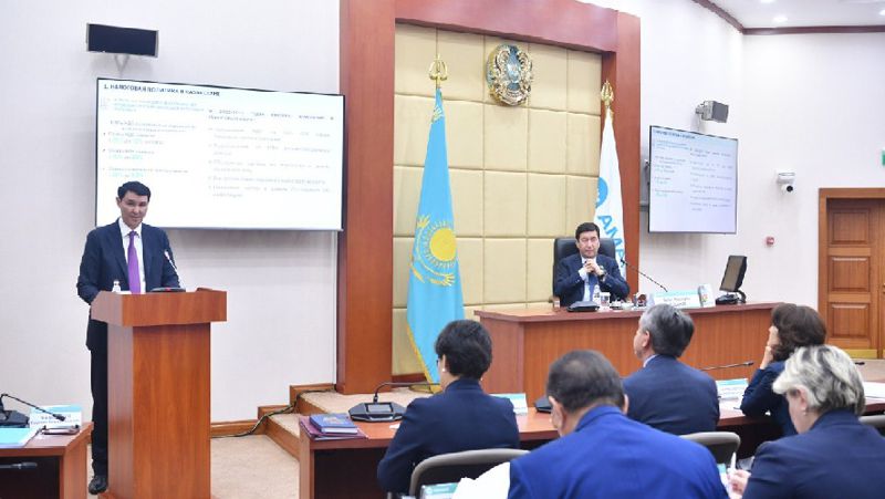 Ерлан Қошанов Мәжіліс отырысы