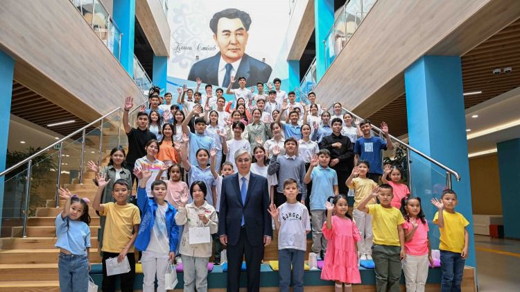 Токаев посетил Центр инновационного творчества школьников в Алматы