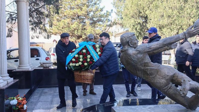 Футбол Пахтакор Кайрат