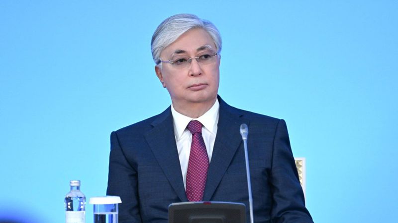 Токаев поблагодарил казахстанцев за терпение и понимание