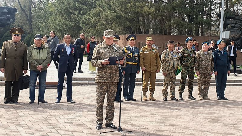 начальник отдела департамента по делам обороны полковник Фархат Курмангажинов