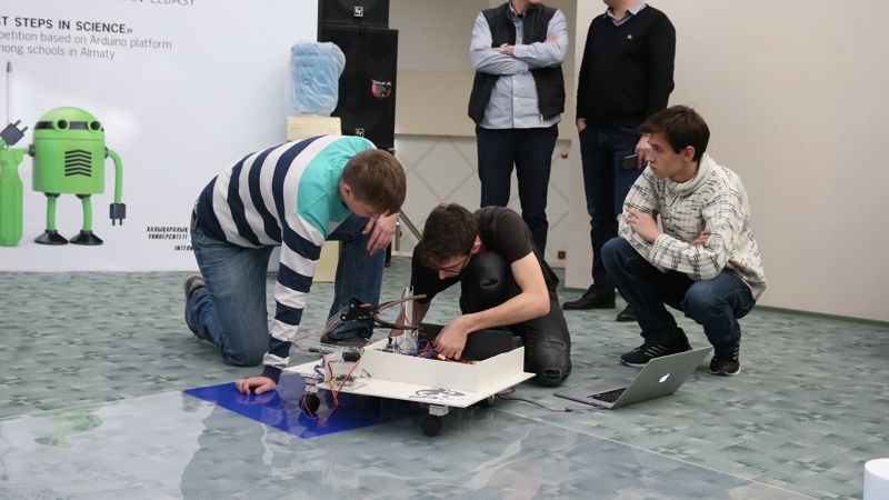 школьники В Алматы появится Центр инновационного творчества школьников