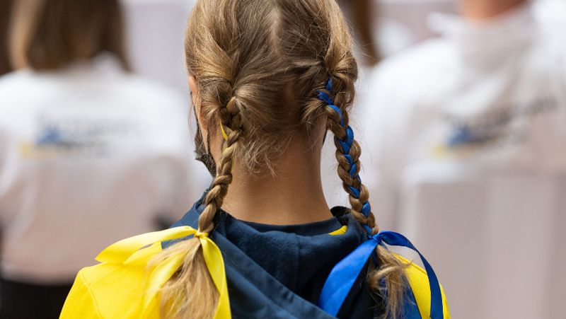 Девочка, Украина Ситуация в Украине 2 мая