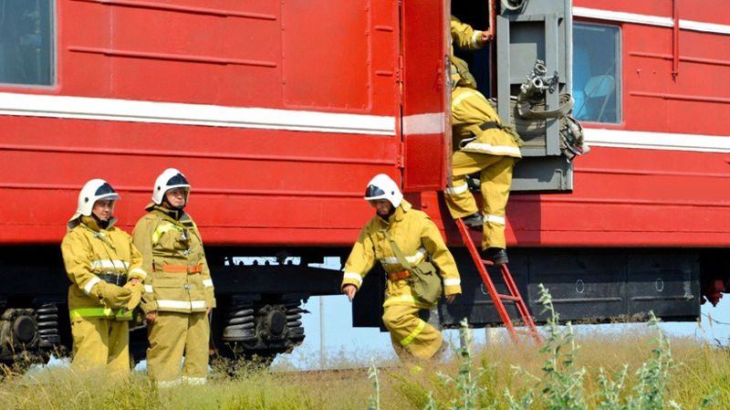 Пожарный поезд подключили для тушения пожара в Абайской области 