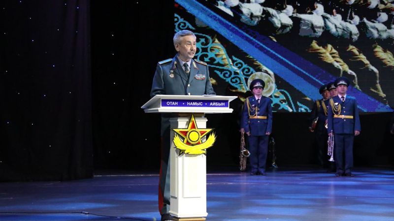 солдаты
