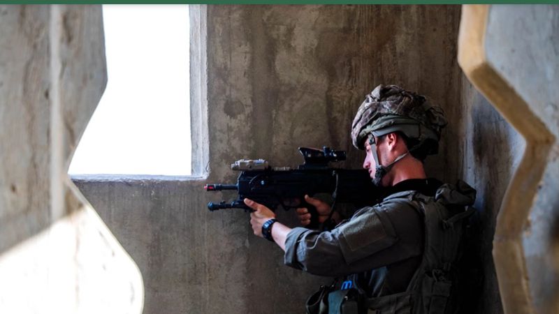 Израильские военные за месяц нанесли удары по 14 000 целей в секторе Газа